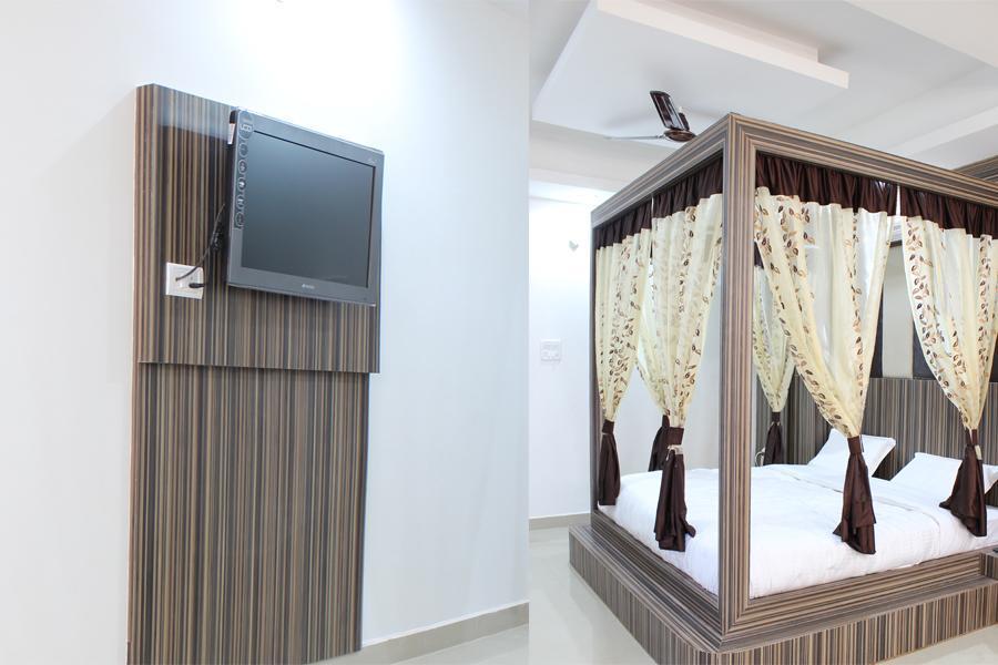 Hotel Maharaja Katra  Habitación foto